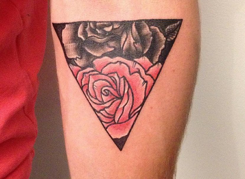 rose tattoos on arm for women