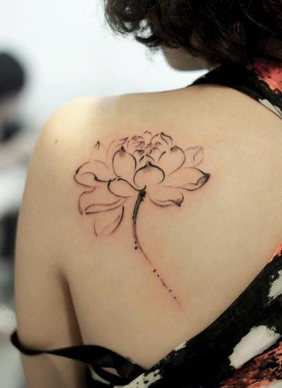 tattoos-shoulder-flower 