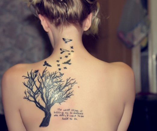 photos-of-tattoos-of-trees-on-the-back-of-a-woman-2 