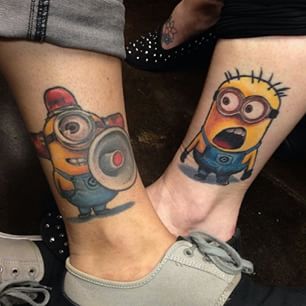 tattoos-minions-legs 
