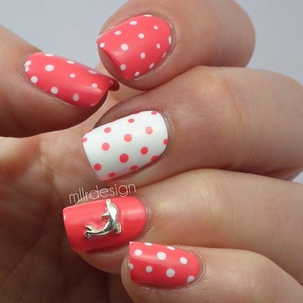 Dotted gel nails