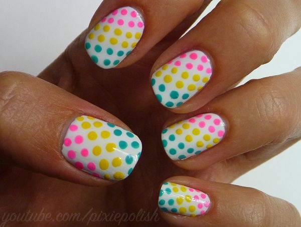 Striped and checkered nail decoration