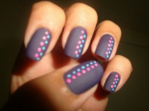 black dotted nails
