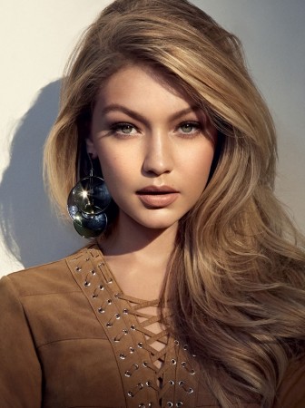 Gigi-Hadid-Hair-Colors-for-2016-Winter1 