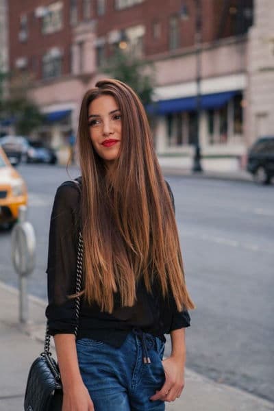 long female haircuts with highlights at the ends