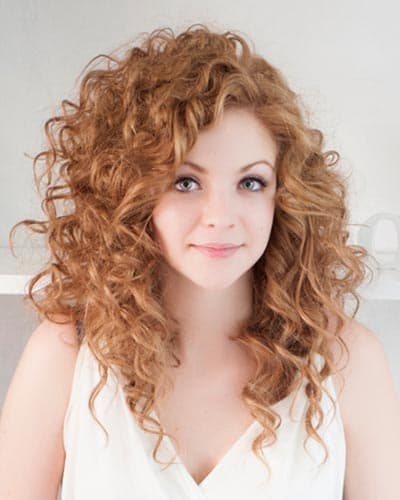 red curly hairstyles for women