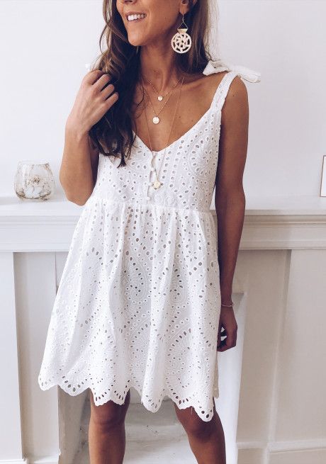 casual broderie dresses