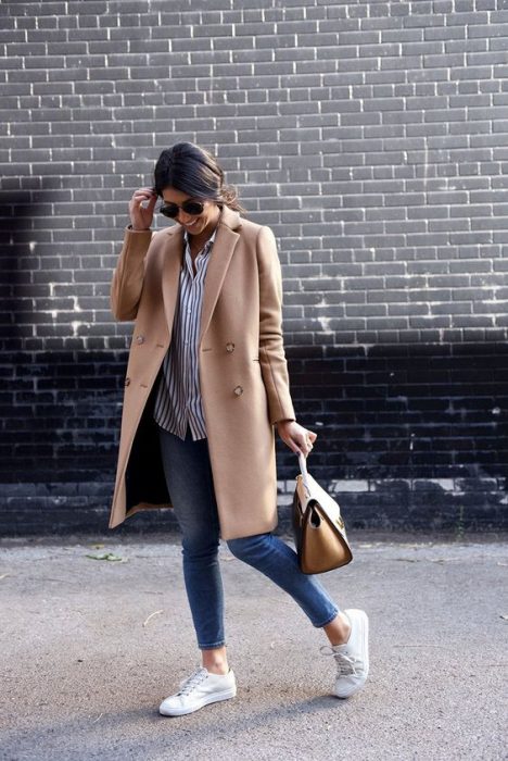 beige shirt and capped jeans