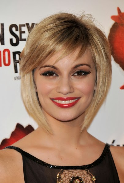 haircuts-with-blonde-asymmetrical-bangs