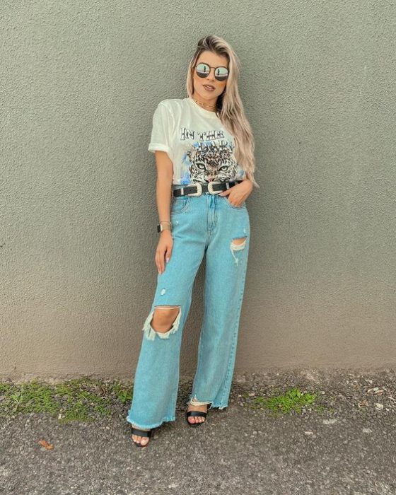 casual look with wide jeans