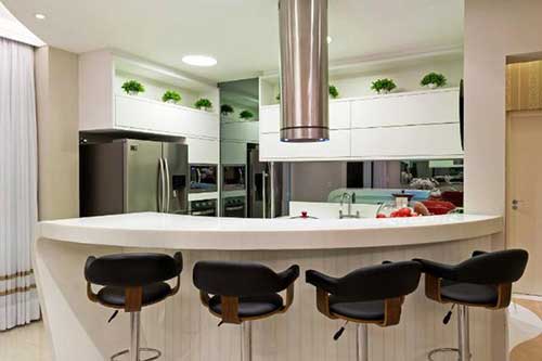American style kitchen with round counter