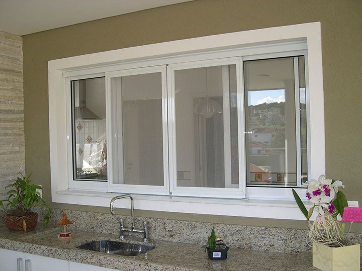 Large window with 4 glass and aluminum parts
