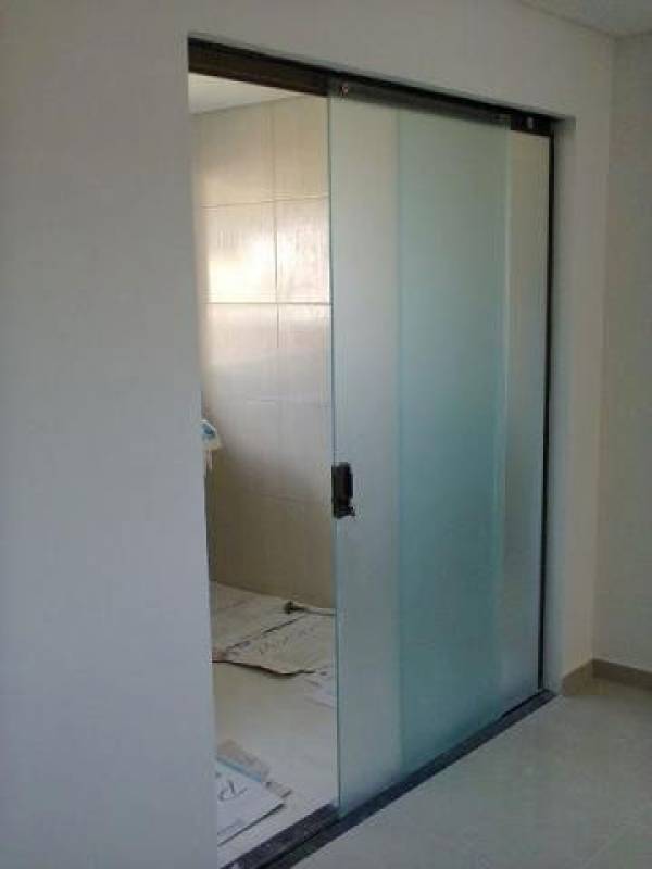 sliding door entirely in foggy glass