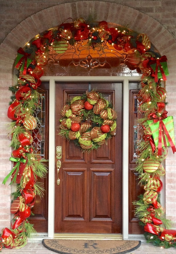 Christmas Door Arrangements