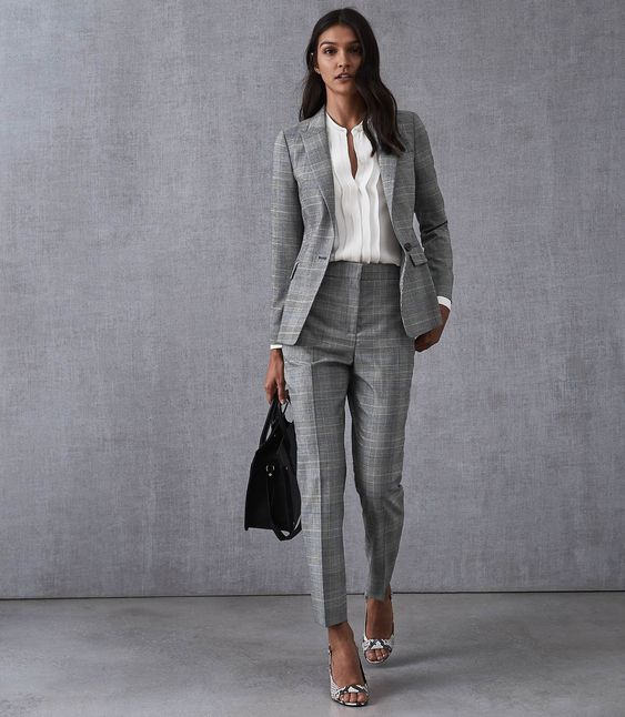 formal look dress pants and blazer woman