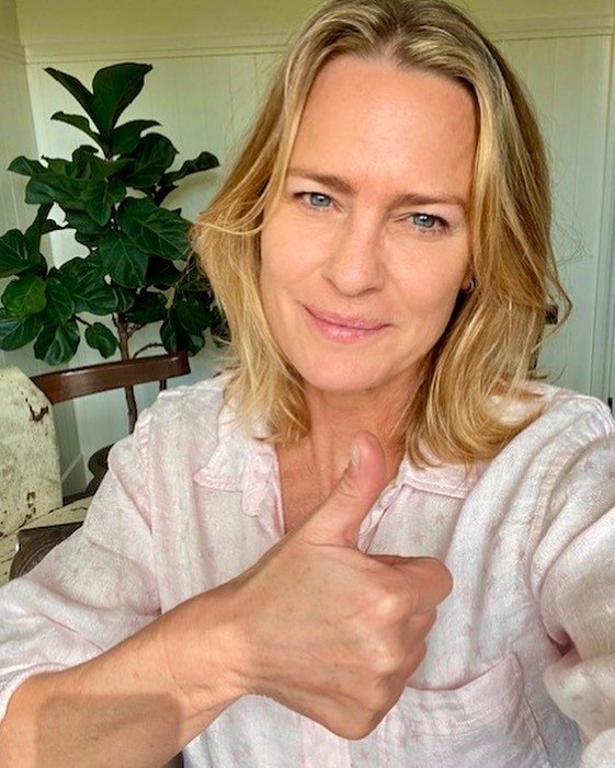 Haircuts for women 2021 robin wright 