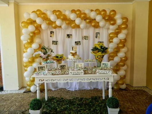 golden wedding balloons