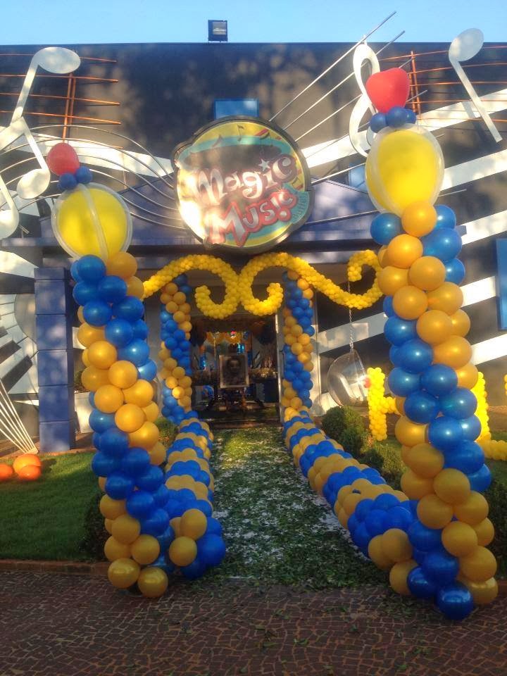 Decoration with balloons beautiful and the beast