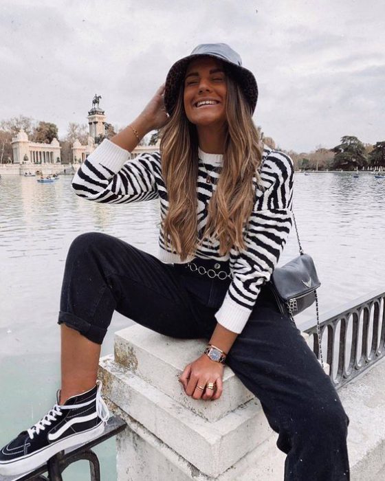 casual nautical look spring woman