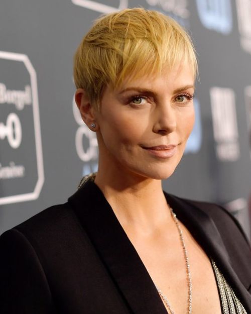 Charlize Theron short hair pixie boyish