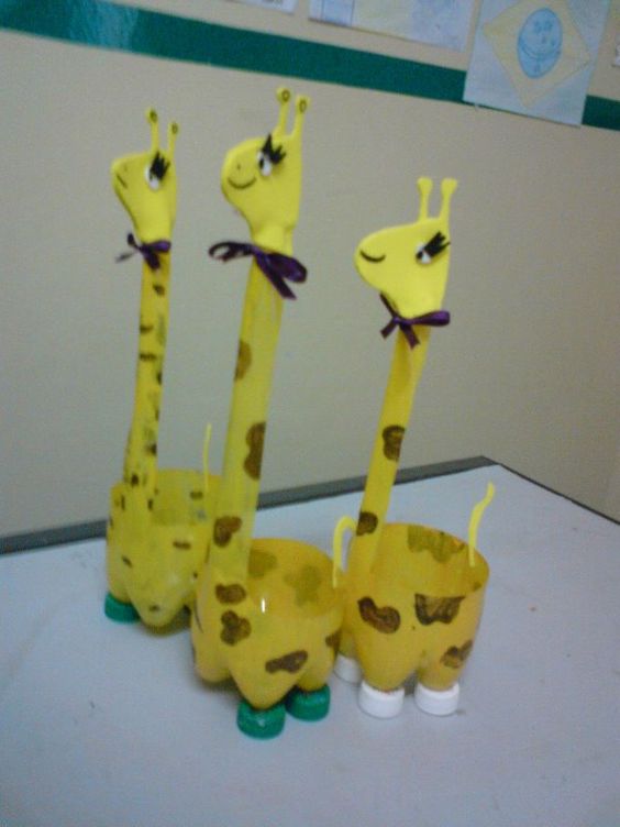 pet bottle giraffes