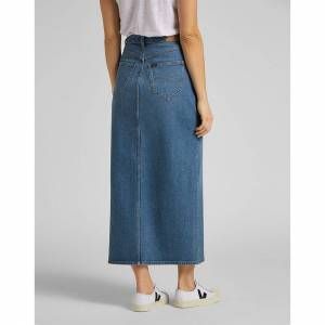 90s trend denim skirt