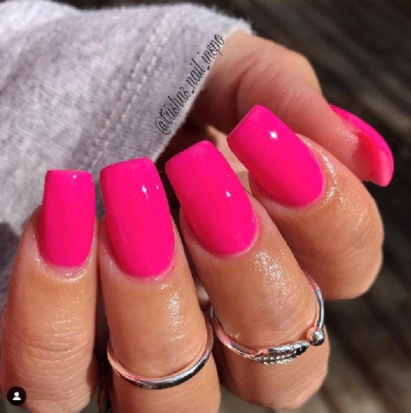 Dip powder nails 2021 pink 