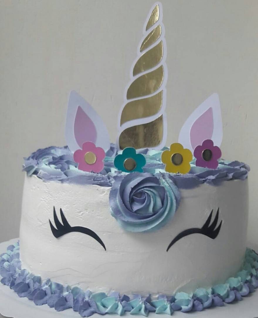 Unicorn Cake With Topper