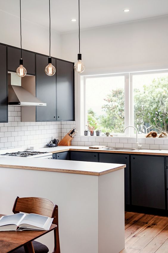 kitchen with american countertop