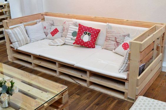 Pallet sofa with double arm