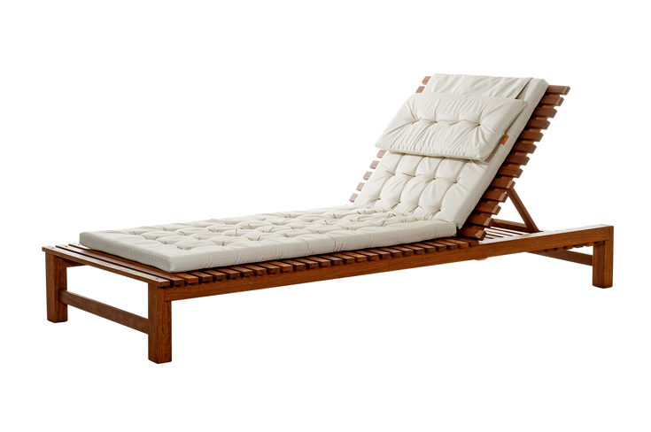 Upholstered poolside lounge chair