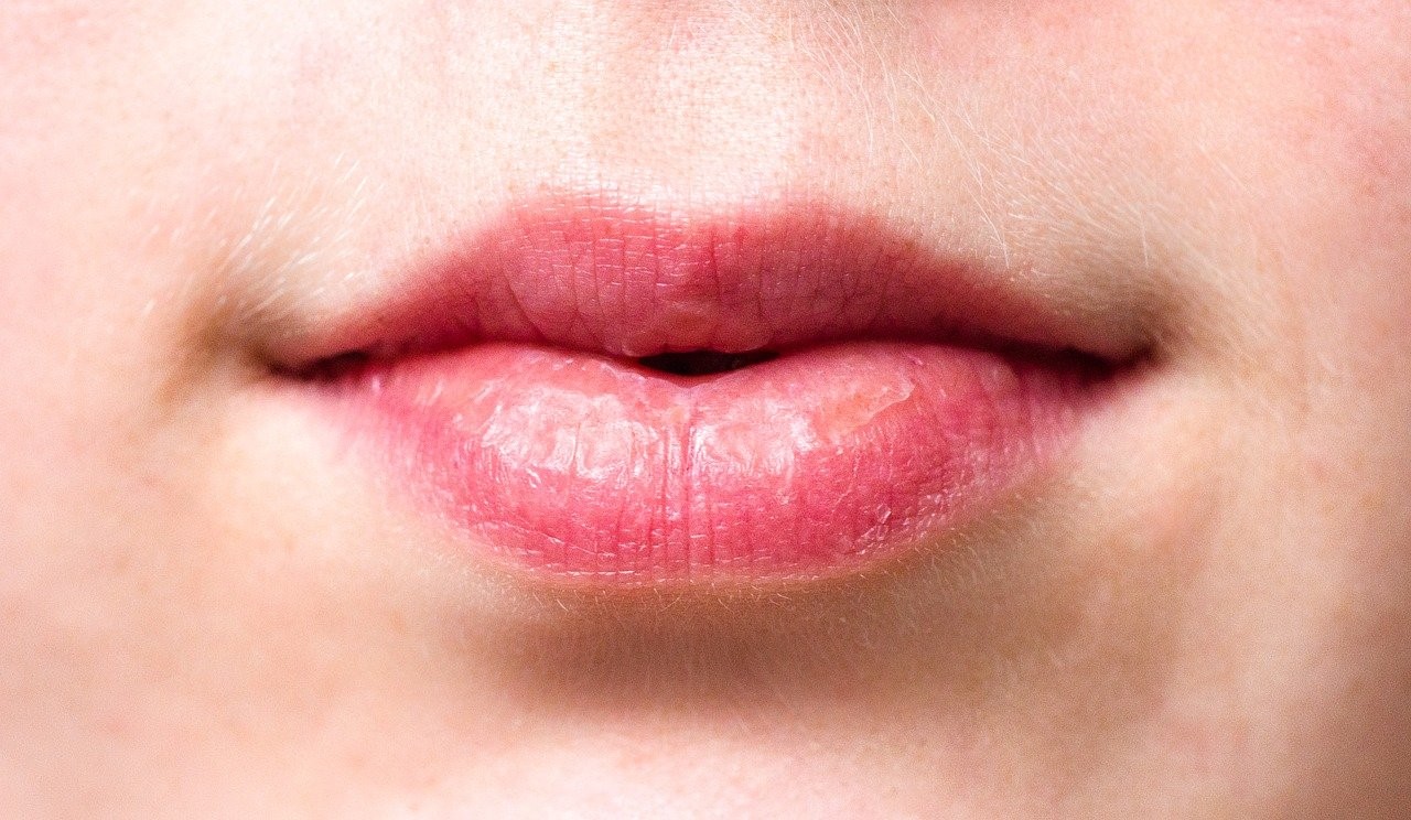 lip blushing what it is