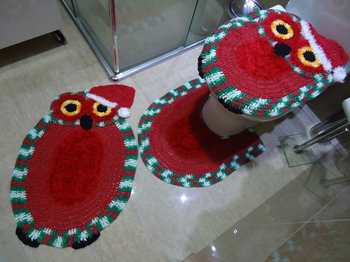 Christmas crochet owl