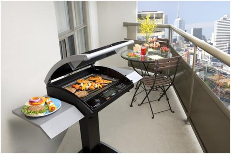 Balcony with electric barbecue