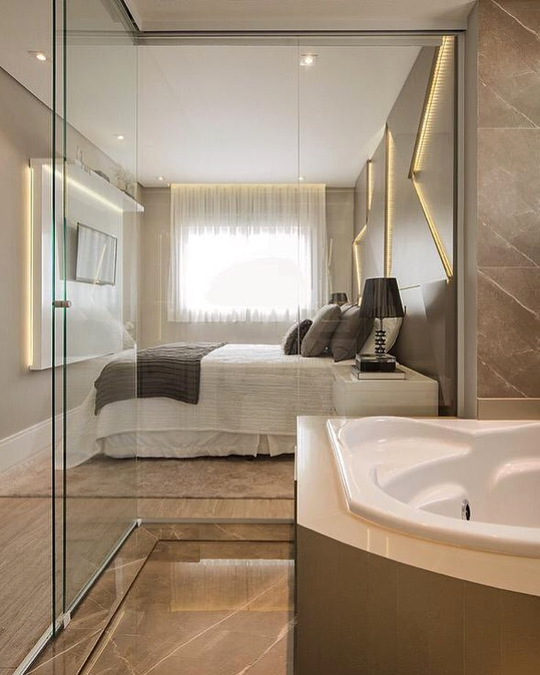 glass door for bathroom suite with bathtub