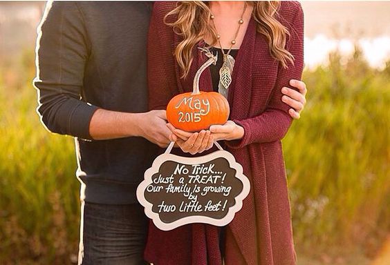 how-do-you-announce-a-pregnancy-in-october