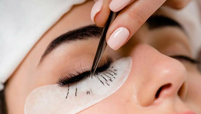 How Do You Apply Eyelash Extensions For Beginners 