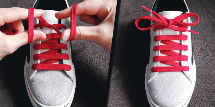 how-do-you-tie-a-shoelace-into-a-heart