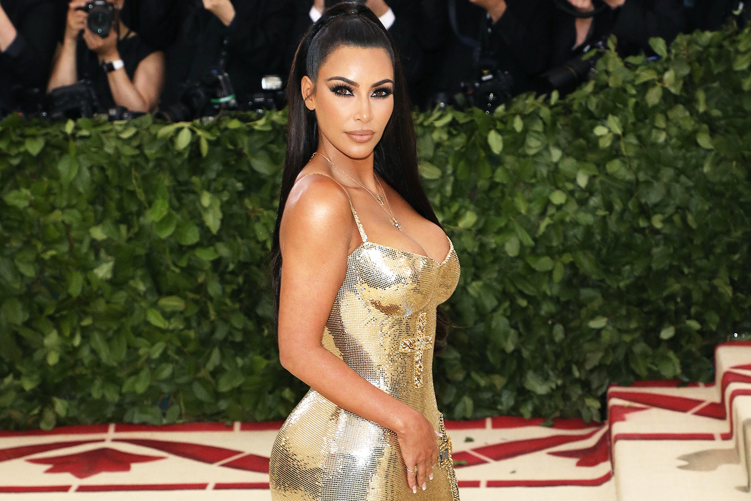 How much does Kim Kardashian weigh?