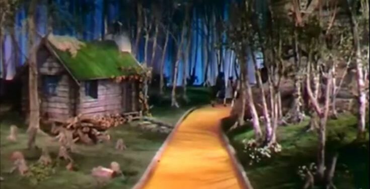 what-does-the-yellow-brick-road-symbolize