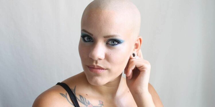 what-should-a-woman-know-before-shaving-her-head