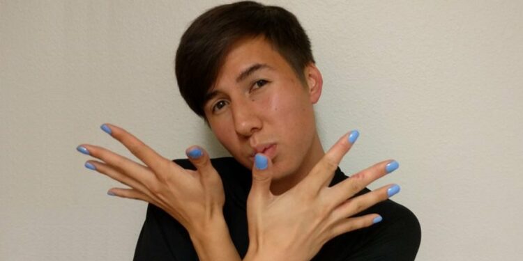 why-do-some-guys-paint-their-nails