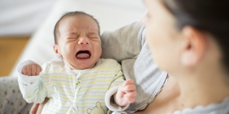 why-is-newborn-constantly-feeding-and-not-sleeping